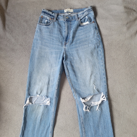 Abercrombie and fitch 90s straight leg ripped jeans - Picture 6 of 6